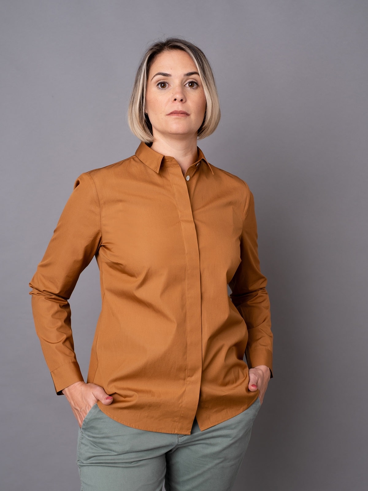 Bluse Martigny in Farbe Cognac