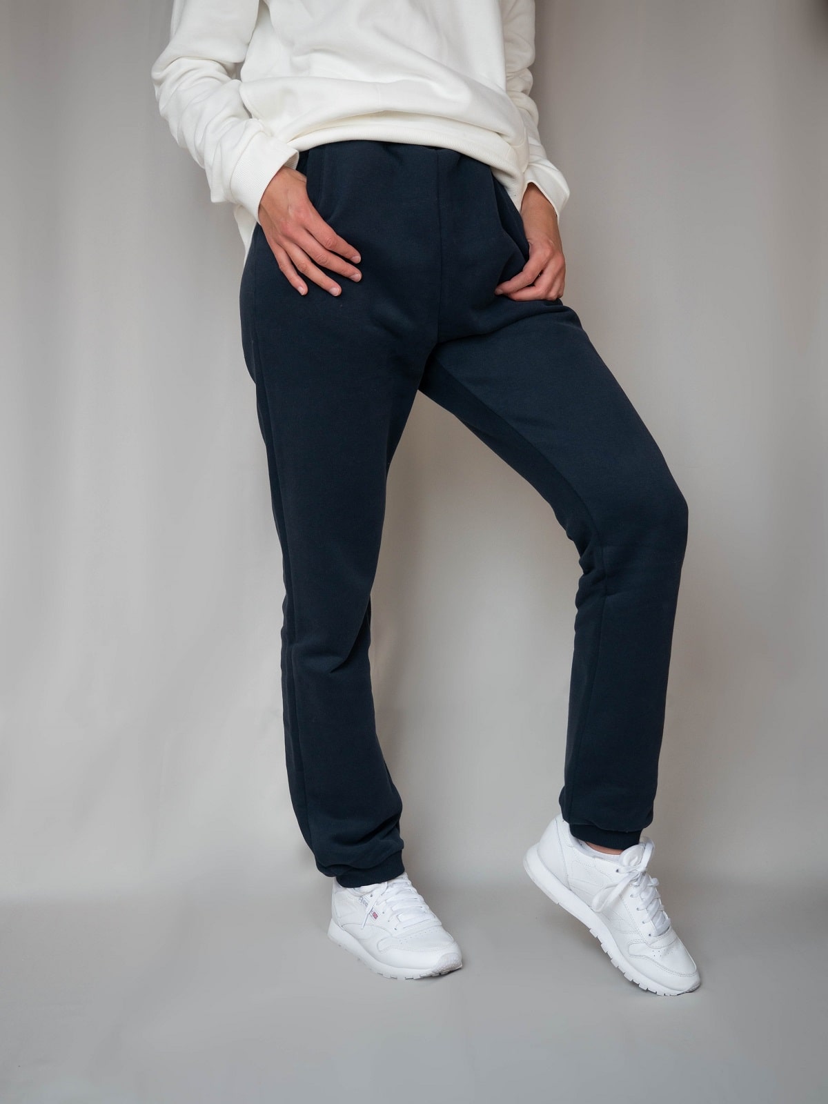 Unisex Sweatpant Mia in 3 Farben