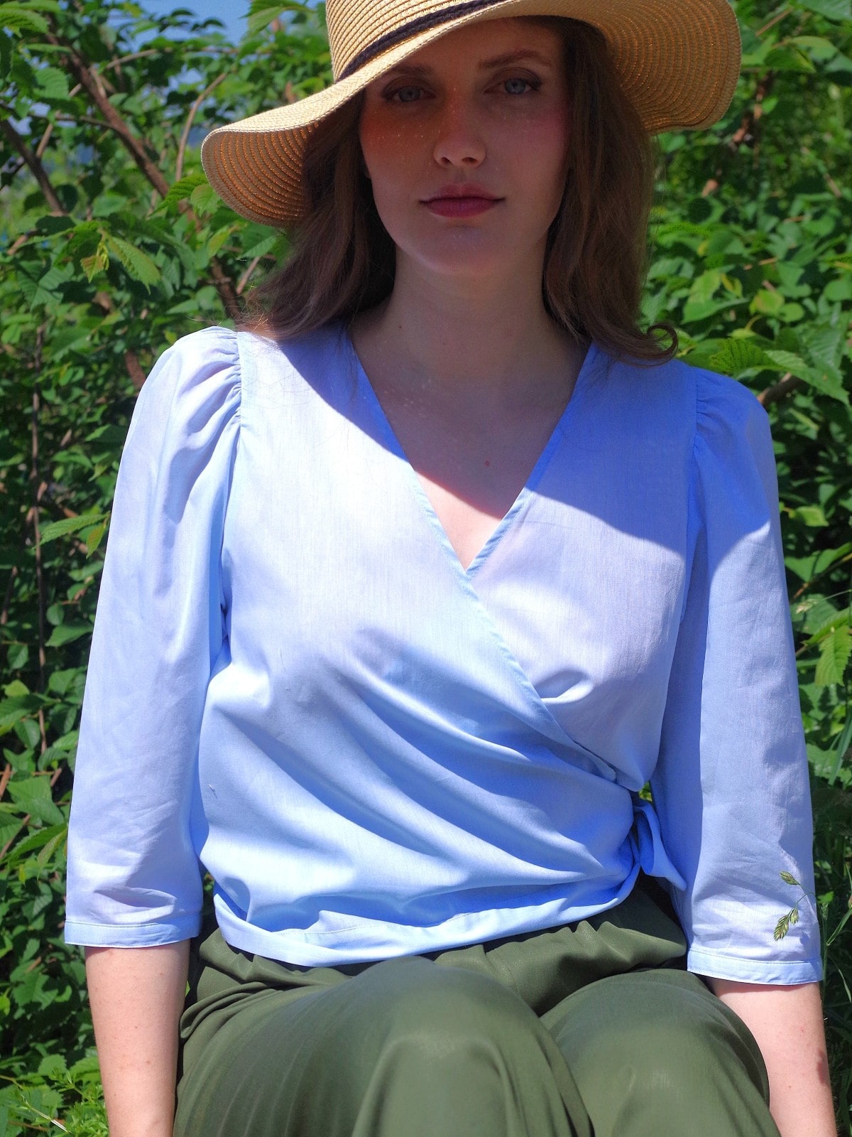 NEU: Transparent kurze Bluse blau