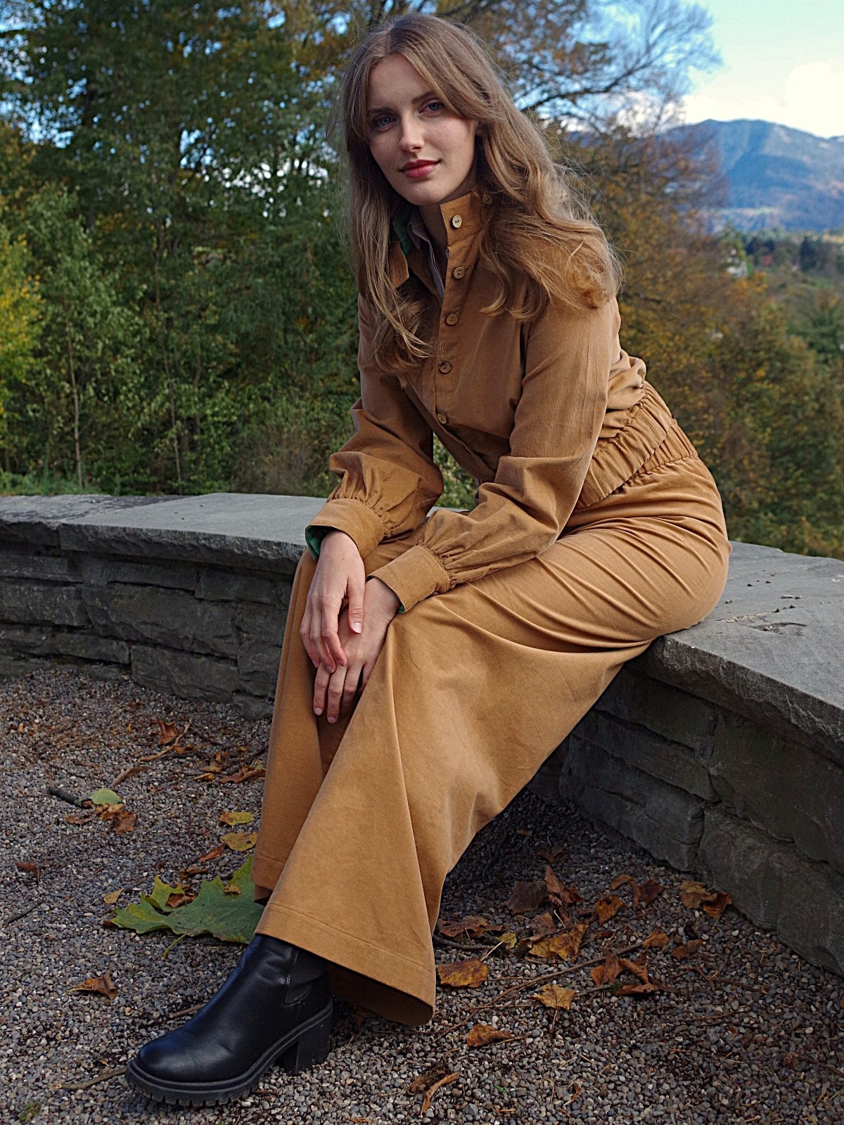 NEU: Hose CORDas braun - Swiss Made